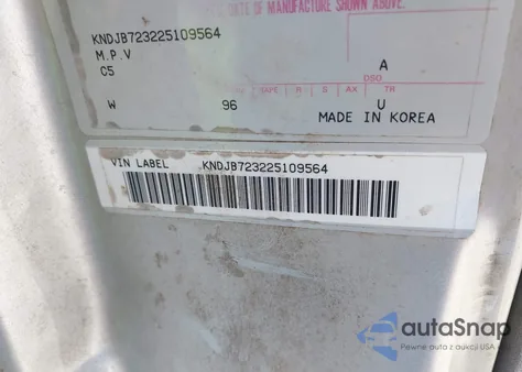 2002 Kia Sportage z USA, uszkodzony, nr VIN KNDJB723225109564